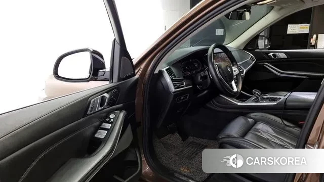 BMW X7 (G07) 2020 Коричневый из Кореи, фото 2