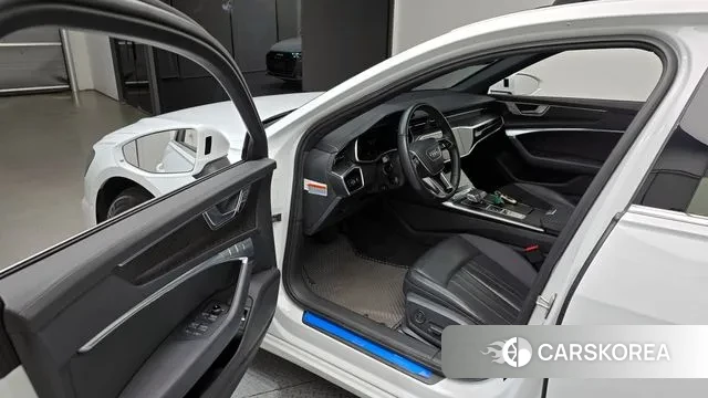 Audi A6 (C8) 2021 Белый из Кореи, фото 2