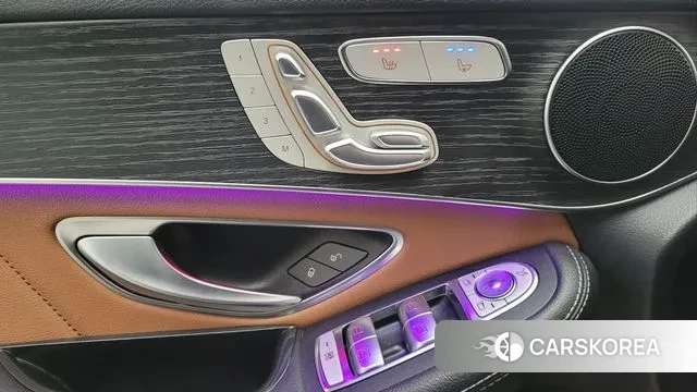 Mercedes-Benz GLC-Class X253 2022 Белый из Кореи, фото 2