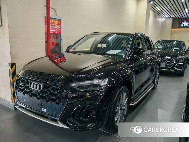 Audi Q5L 2022 Черный из Китая, фото 2