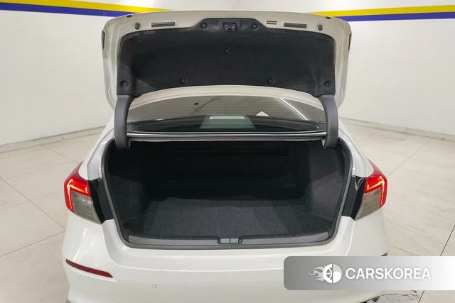 Honda Civic 2023 Белый из Китая, фото 2