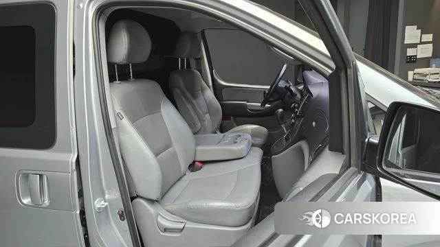 Hyundai The New Grand Starex 2019 Серебряный из Кореи, фото 2