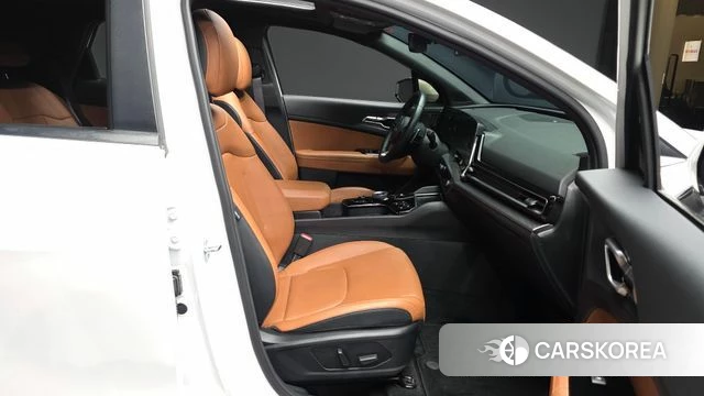 Kia Sportage 5th Generation 2022 Белый из Кореи, фото 2