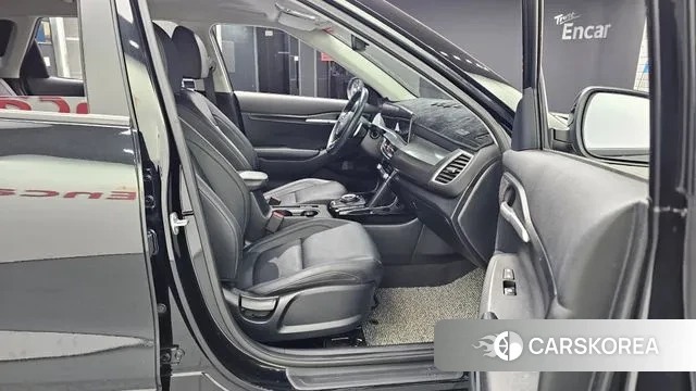 Kia The New Seltos 2023 Черный из Кореи, фото 2