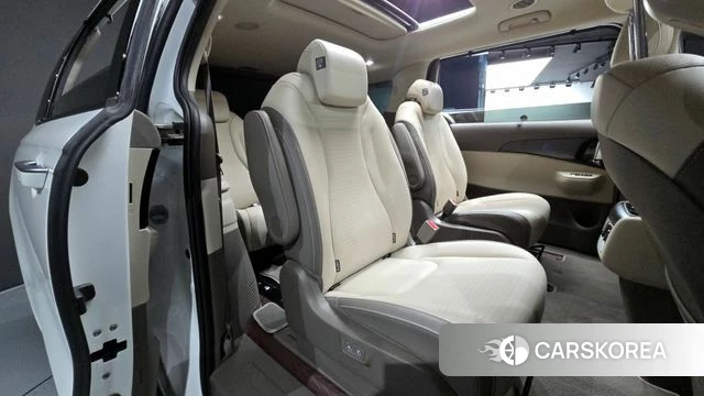 Kia The New Carnival 4th Generation 2024 Белый из Кореи, фото 2