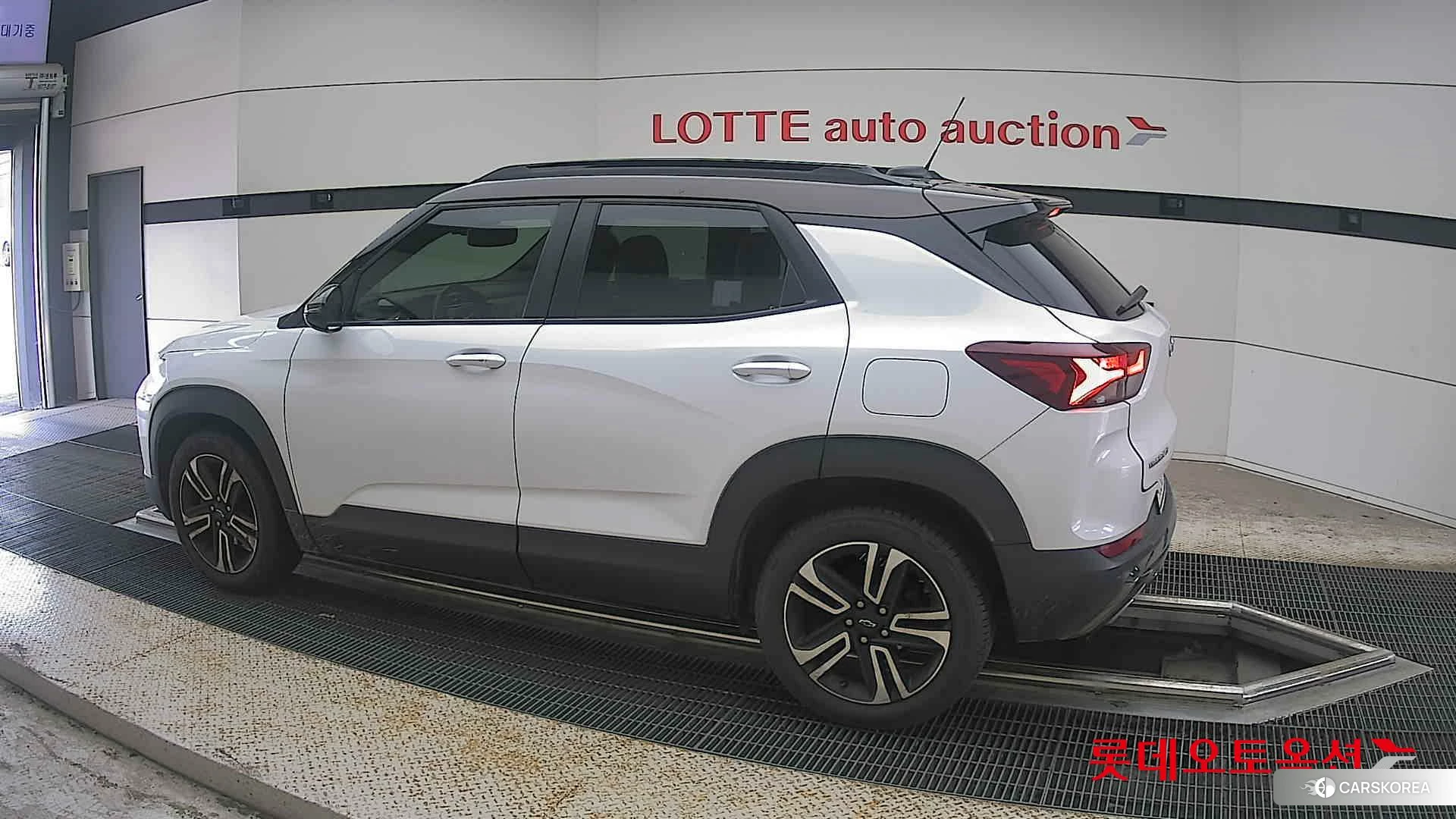 Korea G M TrailBlazer 1.35 Turbo FWD 2022 Белый из Кореи, фото 2