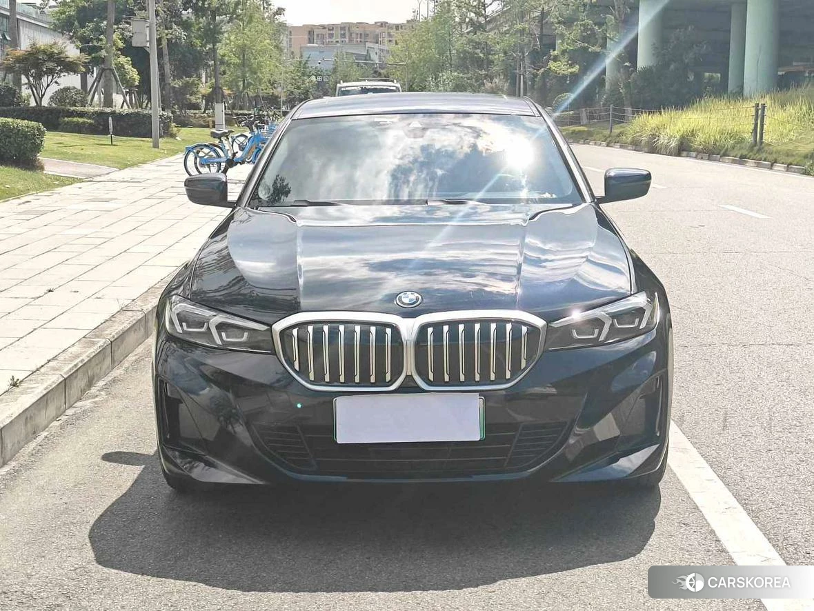 BMW i3 2022 Черный из Китая, фото 2