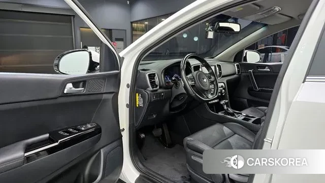 Kia Sportage 4th Generation 2018 Белый из Кореи, фото 2