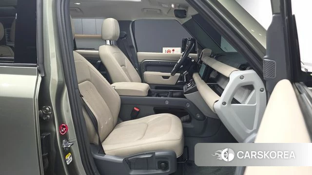 Land Rover Defender (L663) 2021 Светло-зеленый из Кореи, фото 2