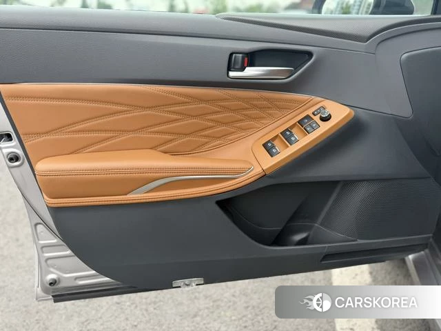 Toyota Asian dragon 2022 Серебристо-серый из Китая, фото 2