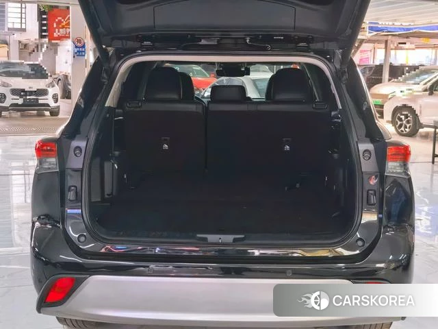 Toyota Highlander 2024 Черный из Китая, фото 2