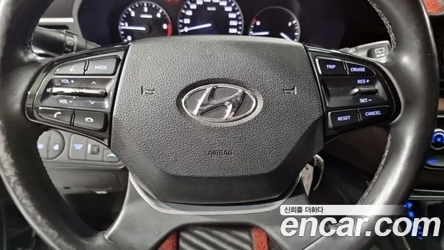 Hyundai The New Grand Starex 2018 Коричневый двухцветный из Кореи, фото 2