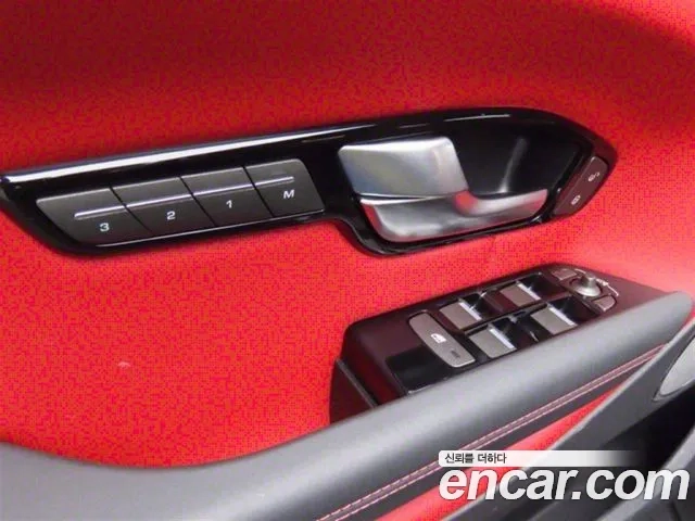 Land Rover Range Rover Evoque 2019 Черный из Кореи, фото 2