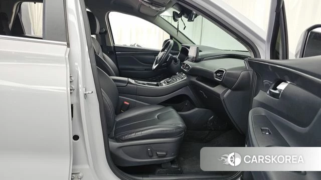 Hyundai The New Santa Fe 2022 Белый из Кореи, фото 2
