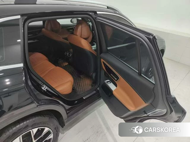 Mercedes-Benz GLC 2024 Черный из Китая, фото 2