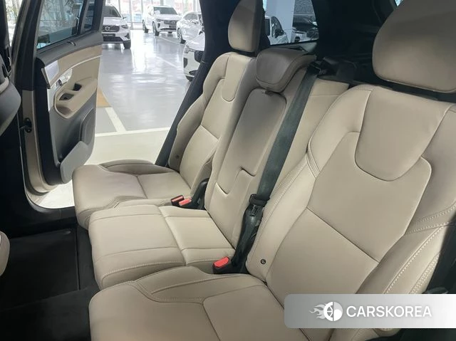 Volvo XC90 second Generation 2026 Песочный из Кореи, фото 2