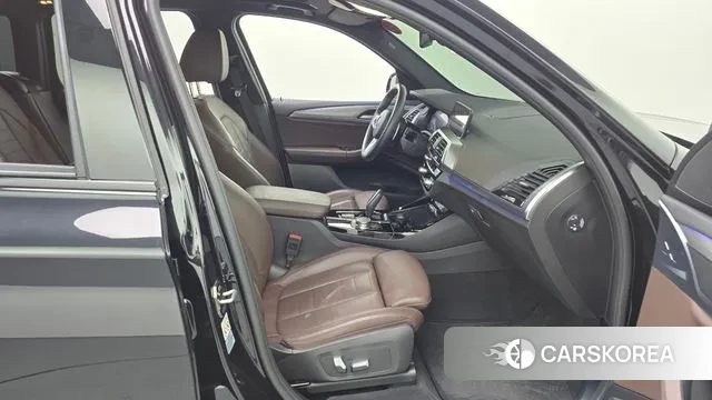 BMW X3 (G01) 2021 Черный из Кореи, фото 2