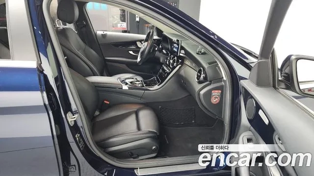 Mercedes-Benz C-Class W205 2018 Синий из Кореи, фото 2