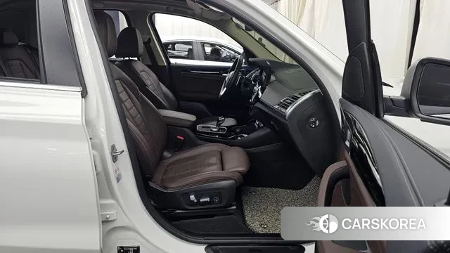 BMW X3 (G01) 2022 Белый из Кореи, фото 2