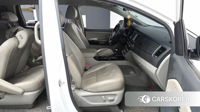 Kia The New Carnival 2018 Белый из Кореи, фото 2