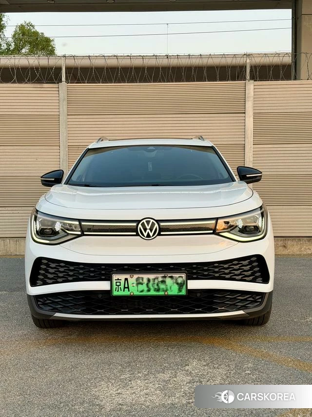 Volkswagen ID.6 X 2022 Белый из Китая, фото 2