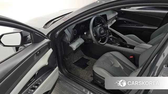 Hyundai The New Avante (CN7) 2024 Серый из Кореи, фото 2