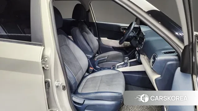 Hyundai Venue 2020 Серебристо-серый из Кореи, фото 2