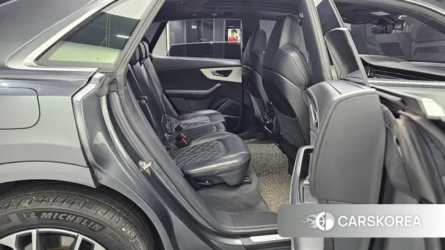 Audi Q8 (4M) 2021 Серый из Кореи, фото 2