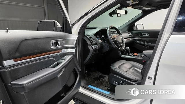 Ford Explorer 2018 Белый из Кореи, фото 2