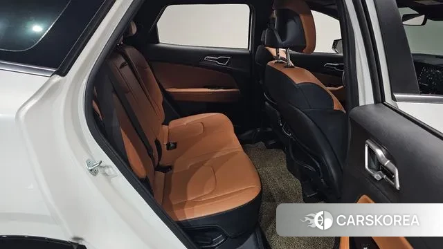 Kia Sportage 5th Generation 2023 Белый из Кореи, фото 2