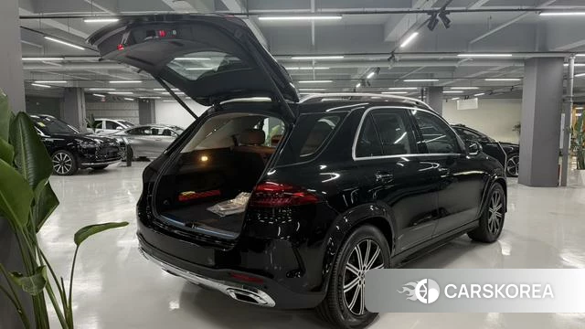 Mercedes-Benz GLE (import) 2026 Черный из Китая, фото 2