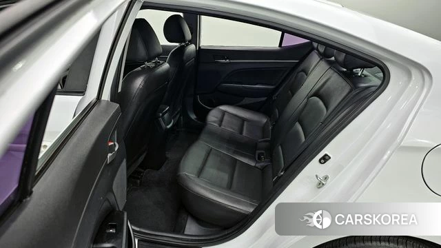 Hyundai Avante AD 2018 Белый из Кореи, фото 2