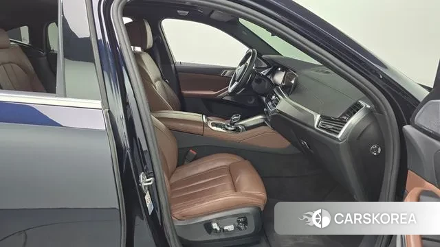 BMW X6 (G06) 2021 Черный из Кореи, фото 2