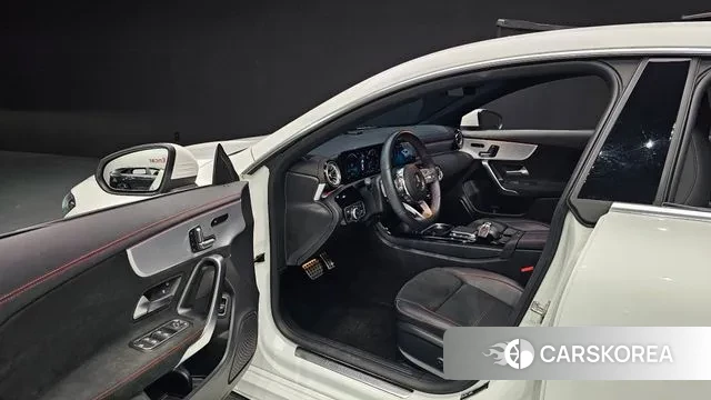 Mercedes-Benz CLA-Class C118 2022 Белый из Кореи, фото 2