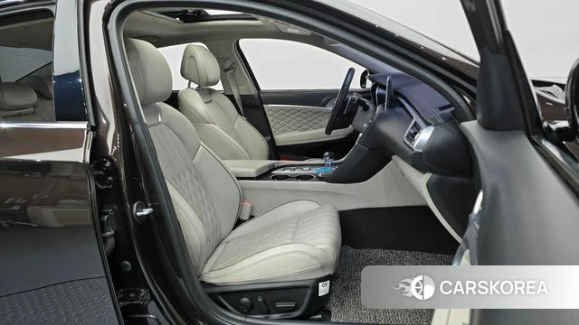 Genesis G70 2018 Коричневый из Кореи, фото 2