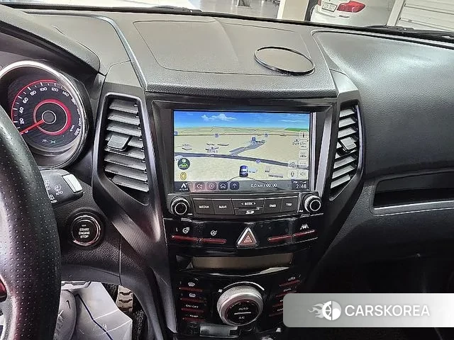 Ssangyong Tivoli Air 2018 Жемчужный цвет из Кореи, фото 2