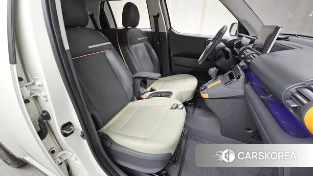 Hyundai Casper 2023 Белый из Кореи, фото 2