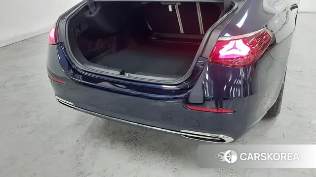 Mercedes-Benz E-Class W214 2024 Синий из Кореи, фото 2