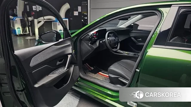 Peugeot 308 Third generation 2022 Светло-зеленый из Кореи, фото 2