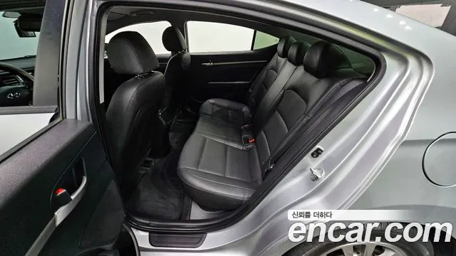 Hyundai The New Avante AD 2019 Серебристо-серый из Кореи, фото 2