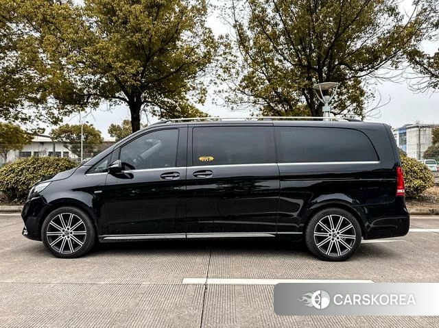Mercedes-Benz V-class 2023 Черный из Китая, фото 2