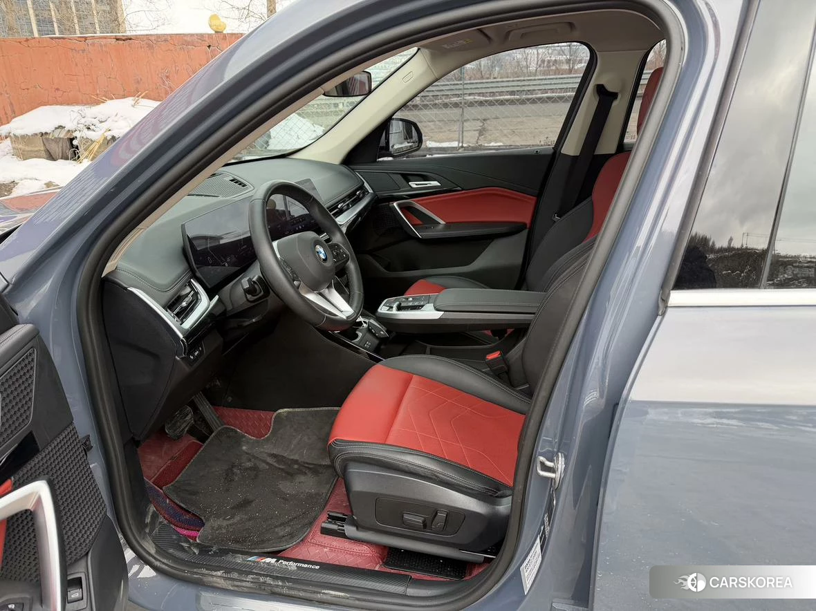 BMW X1 2023 Синий из Китая, фото 2