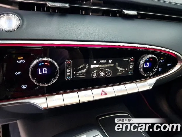 Genesis GV70 2022 Белый из Кореи, фото 2