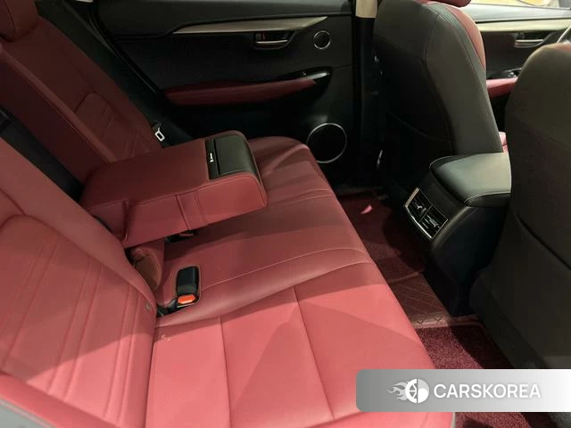 Lexus NX 2021 Белый из Китая, фото 2