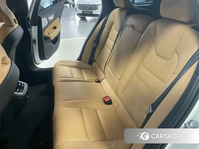 Volvo V60 Cross-Country 2nd Generation 2025 Белый из Кореи, фото 2