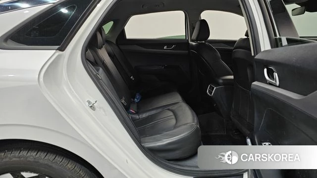 Kia The New K5 3rd generation 2024 Белый из Кореи, фото 2