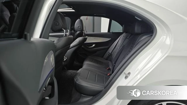Mercedes-Benz E-Class W213 2021 Белый из Кореи, фото 2