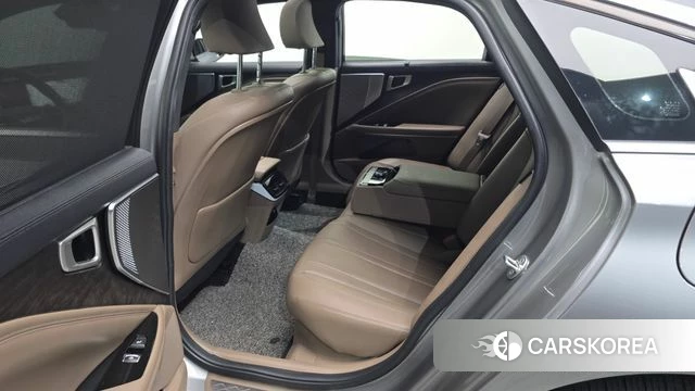 Kia K8 Hybrid 2022 Серебряный из Кореи, фото 2