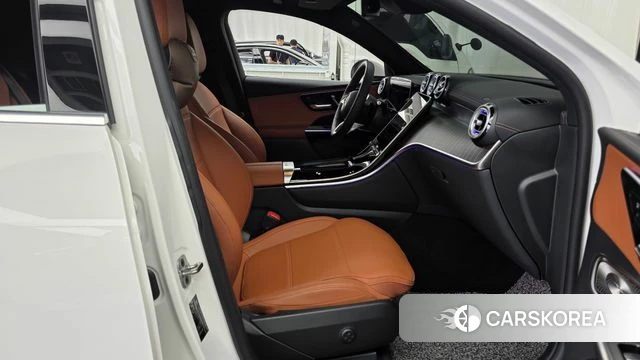 Mercedes-Benz GLC-Class X254 2024 Белый из Кореи, фото 2