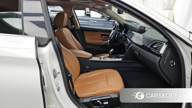 BMW 4 Series (F32) 2018 Белый из Кореи, фото 2